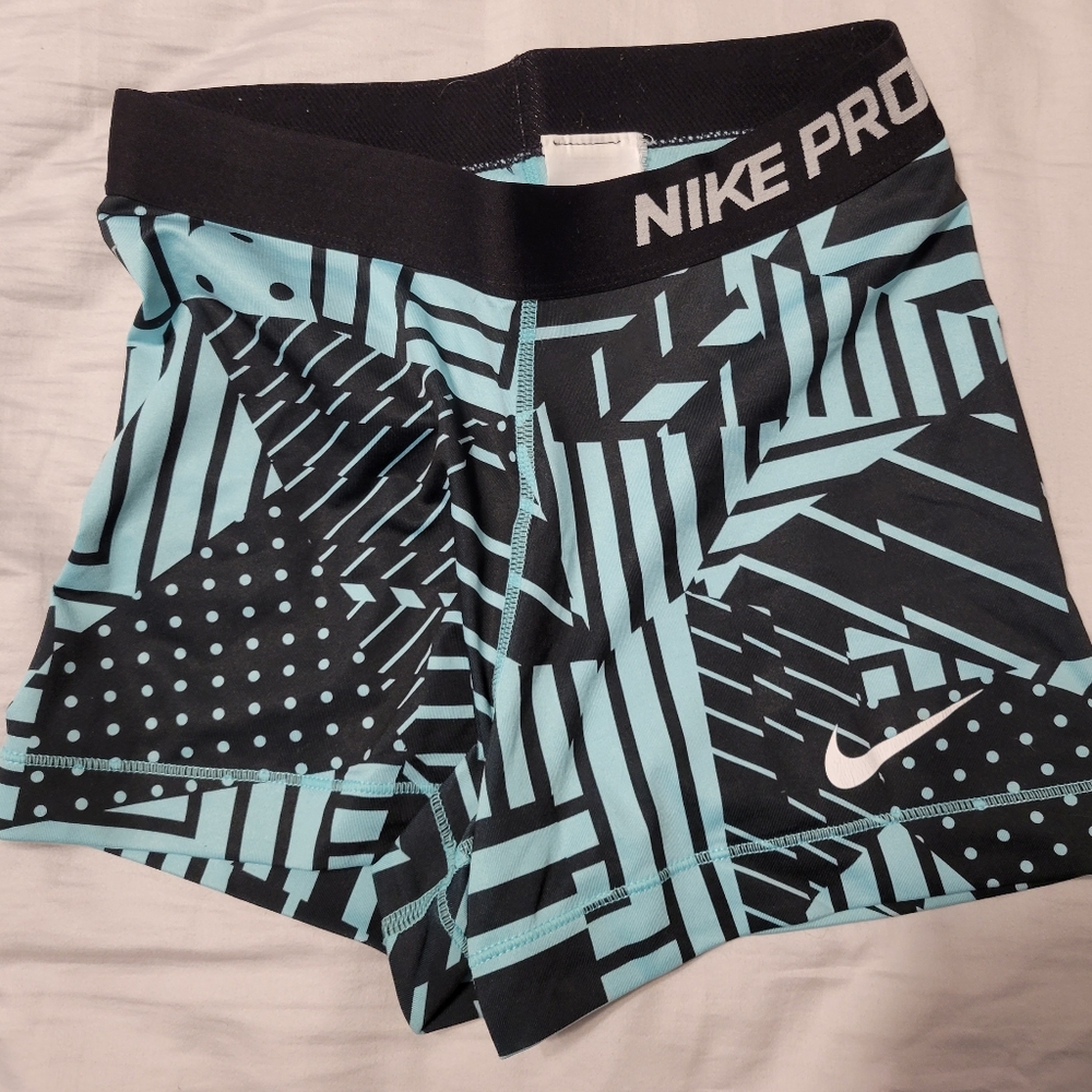 Nike pro size small blue and black pattern